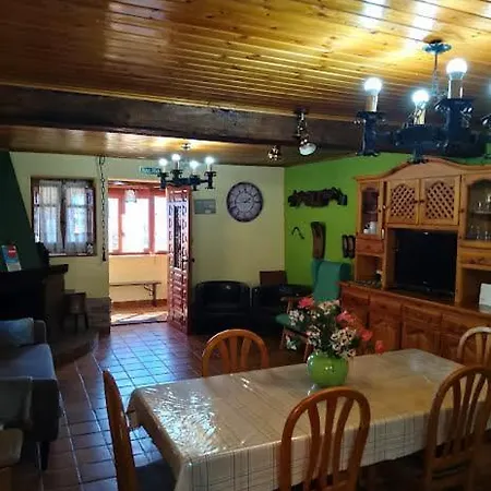 Сasa de vacaciones Casa Vacacional Valles Pasiegos Sandonana