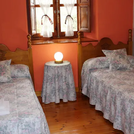 Casa Vacacional Valles Pasiegos * Sandonana